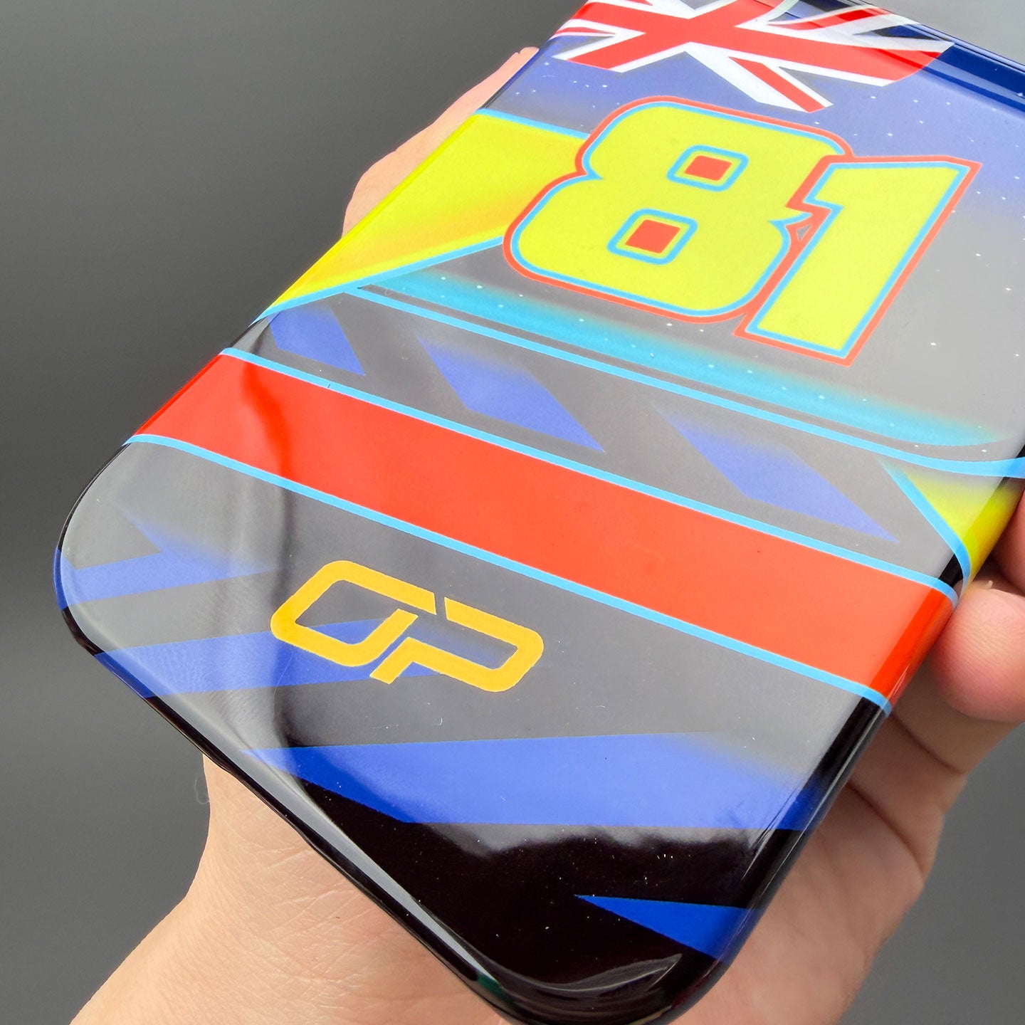 Funda para teléfono Tadej Pogacar 2024 Dual Triumph en jersey amarillo y rosa de DIZZY