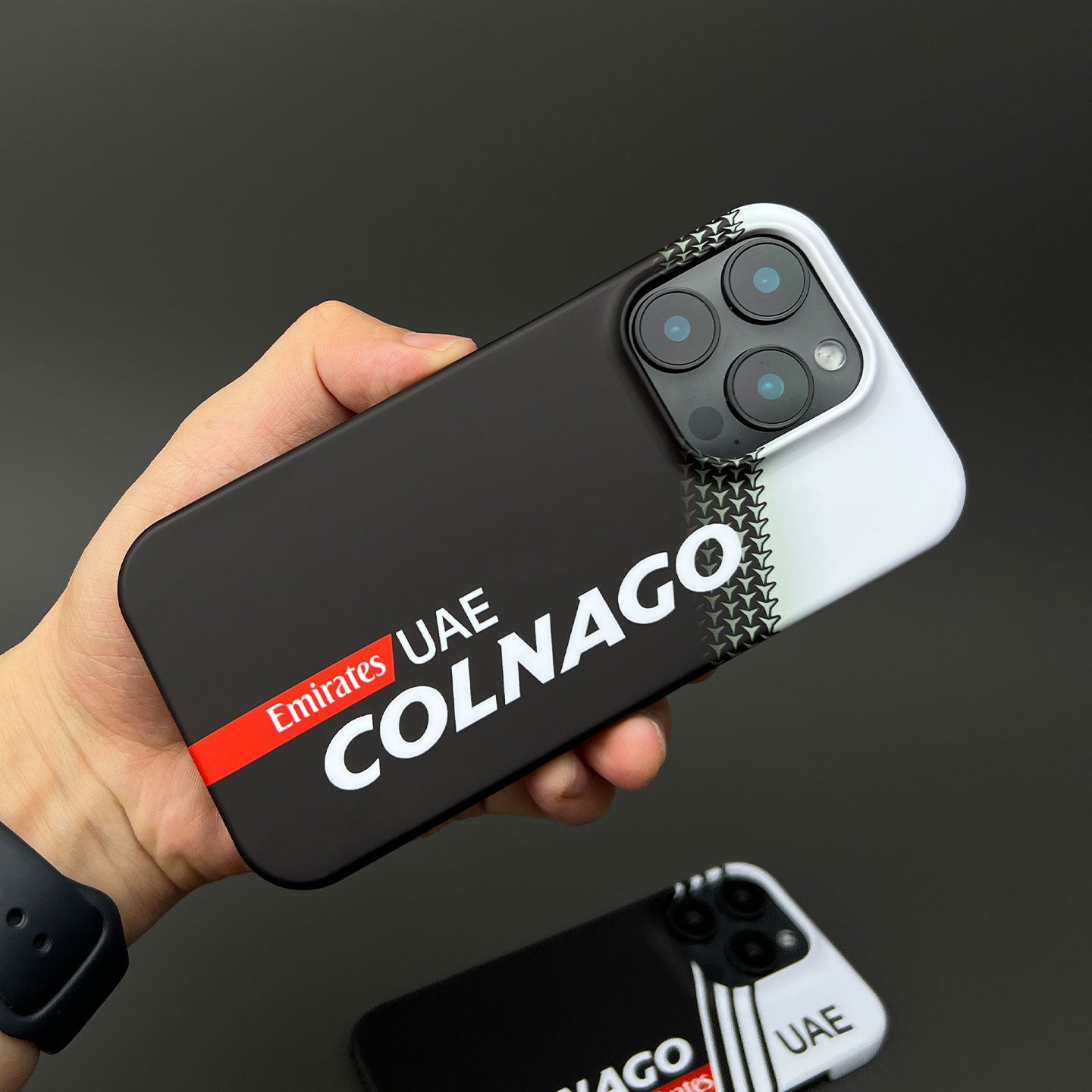 Coque de téléphone Tadej Pogacar 2024 Dual Triumph jaune et rose en jersey par DIZZY