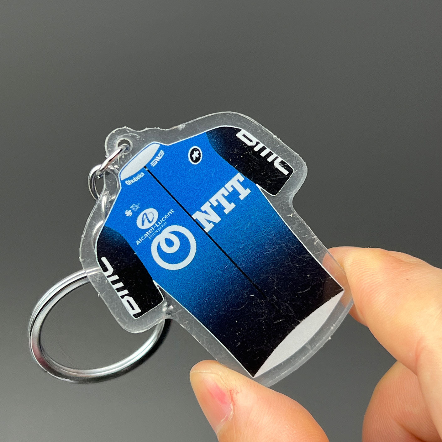 Pro Cycling Team Jersey Keychain Collection – Fan Edition Miniatures