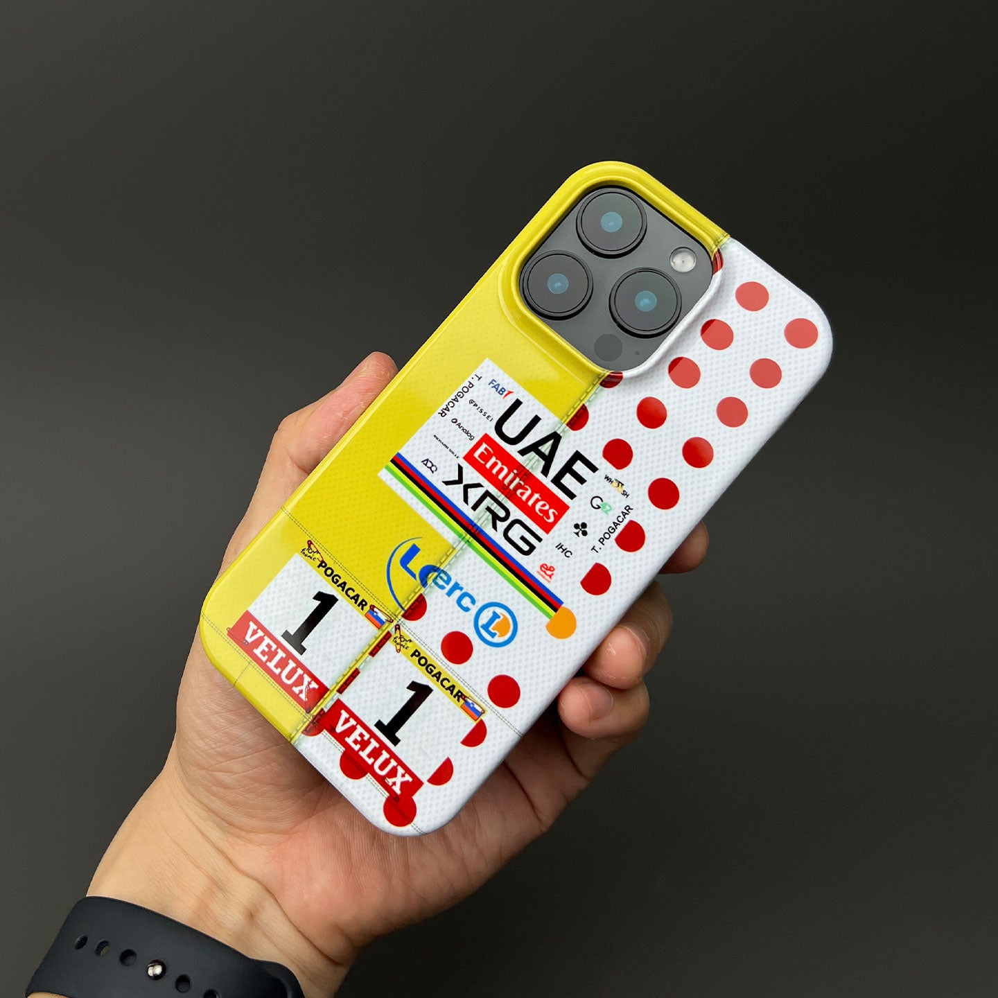 Coque de téléphone Tadej Pogacar 2024 Dual Triumph jaune et rose en jersey par DIZZY